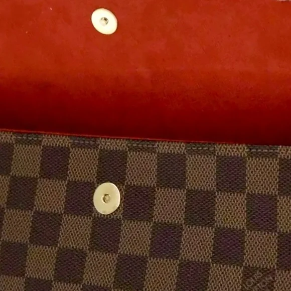 LOUIS VUITTON Damier Ebene Recoleta Shoulder/ Handbag
PRISTINE CONDITION - Picture 15 of 15